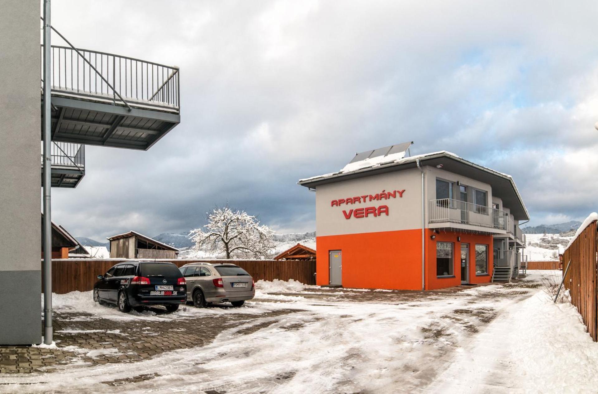 Apartmány Vera Bešeňová Esterno foto